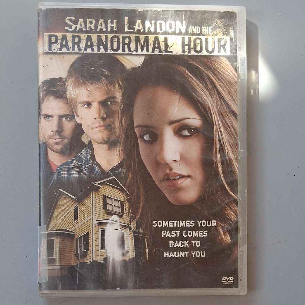 Sarah Landon and the Paranormal Hour DVD